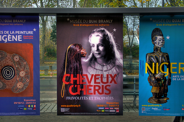 Musée du quai Branly Bus stop