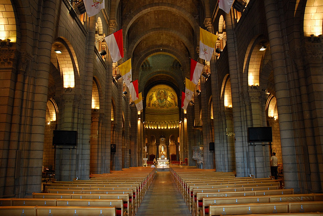 MONACO:Entrée de la Cathédrale.