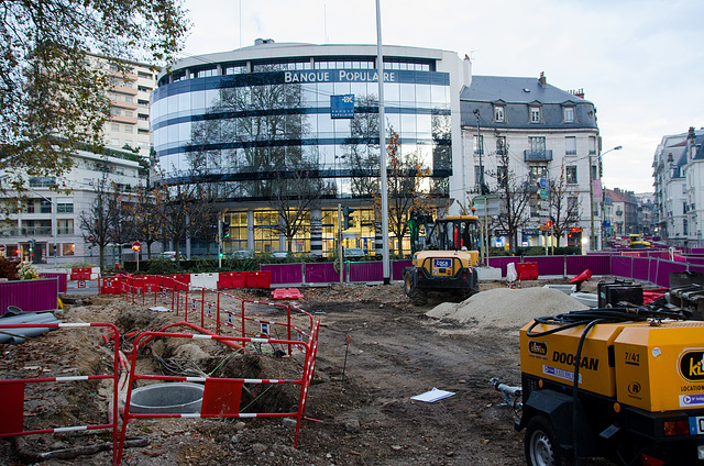 BESANCON: Avenue Carnot: Construction de la ligne du tram.