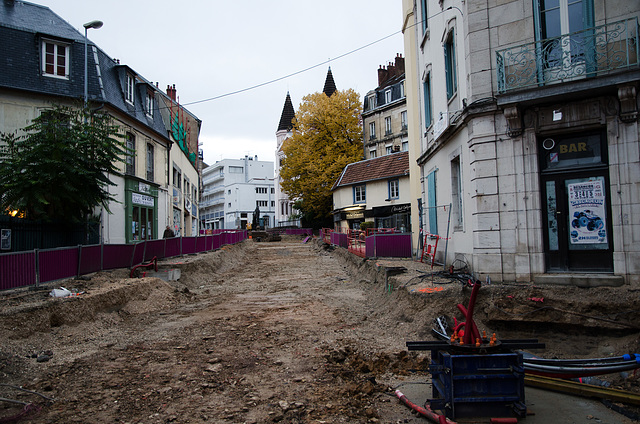 BESANCON: Avenue Carnot: Construction de la ligne du tram.