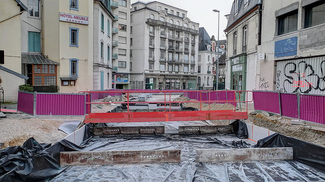 BESANCON: Travaux du tram: Avenue Carnot. 2013.02.17-01