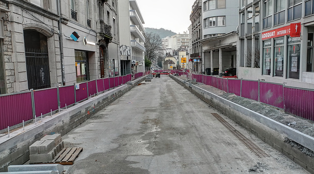 BESANCON: Travaux du tram: Avenue Carnot. 2013.02.17-04