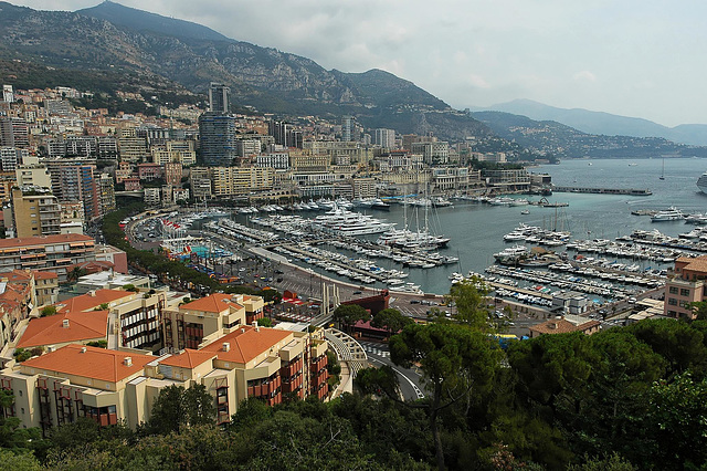 MONACO, le Port depuis le palais.