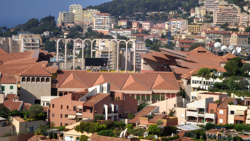 MONACO:Le stade Louis II depuis le palais.