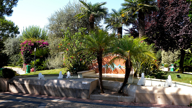 MONACO: Un coin du jardin de l'Unesco.