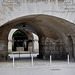 BESANCON: La Citadelle: Passage entre la cour des Cadet et l'Eglise St Etienne (HDR).