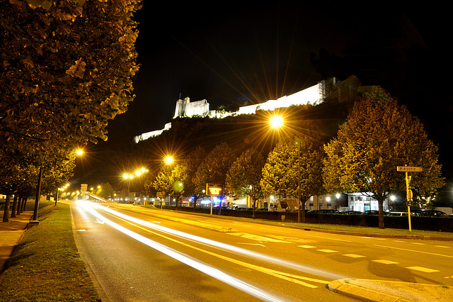 BESANCON:La Citadelle depuis Rivotte.