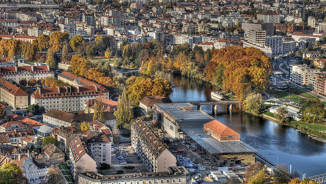 BESANCON: Citadelle de Besançon: Couleur d'automne.