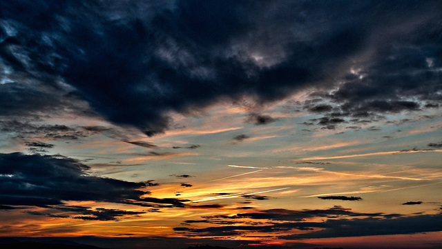 BELFORT: 20 mai 2011: Levé du du soleil.