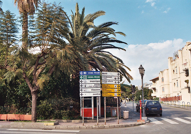 The Crossroads in Giardini-Naxos, March 2005