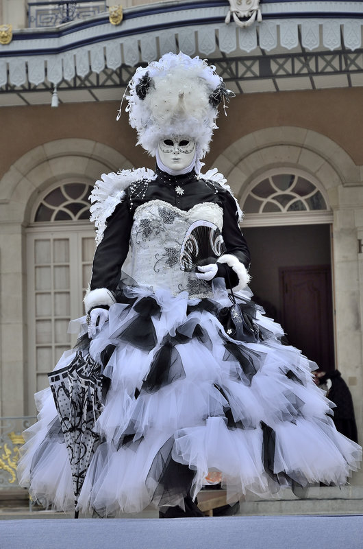 REMIREMONT: 18' Carnaval Vénitien - 247