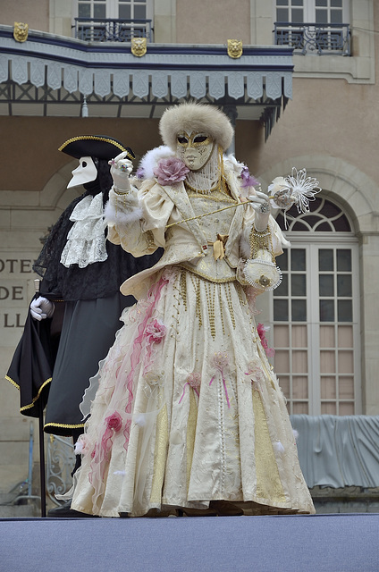 REMIREMONT: 18' Carnaval Vénitien - 252