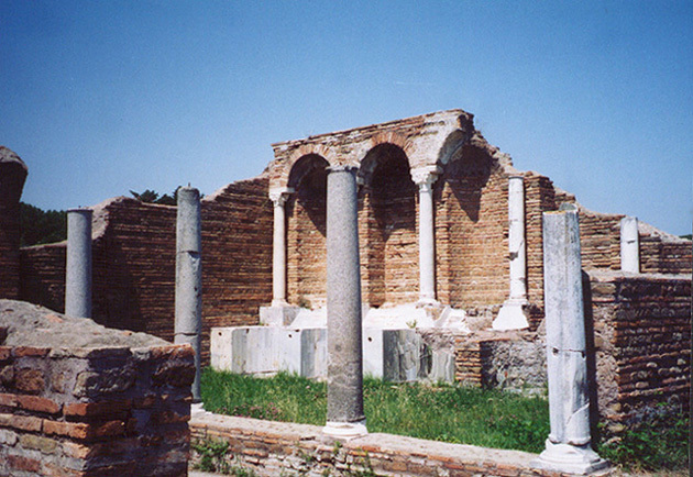 Gray Columns in the House of Cupid and Psyche in Ostia Antiqua, June 1995