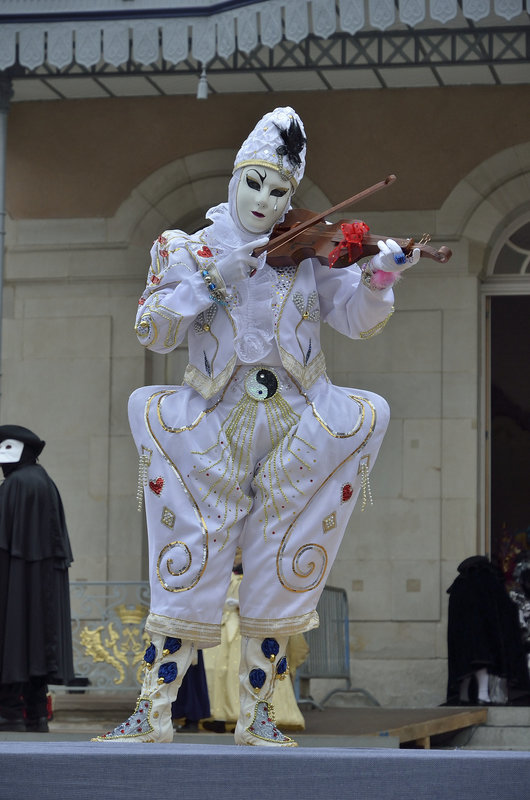 REMIREMONT: 18' Carnaval Vénitien - 313