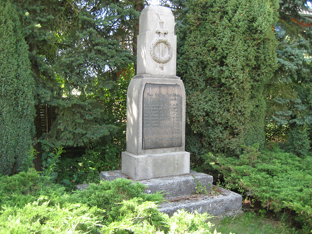 Denkmal Weltkriege/2 - Tremsdorf