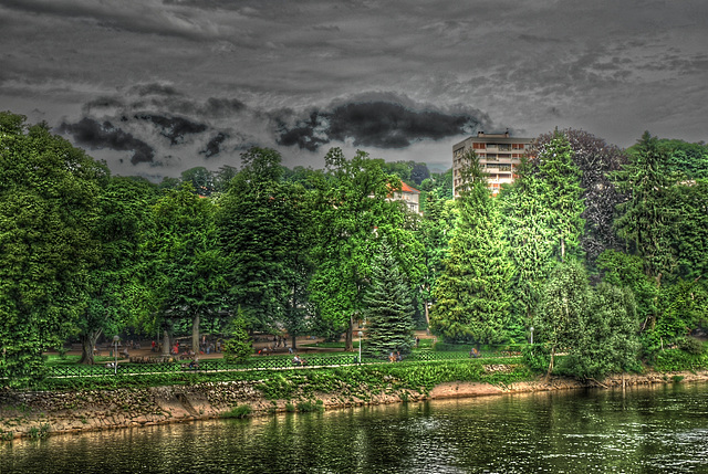 BESANCON: Le parc Micaud.