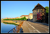 BESANCON: Levé de soleil sur la tour de la Pelote et le quai de Strasbourg.