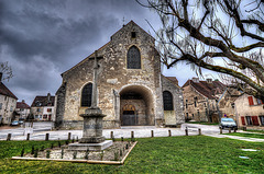 PESMES: L'Eglise Saint-Hilaire (HDR ).