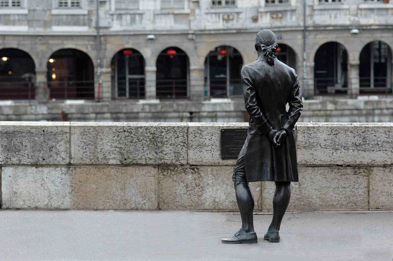 Besançon: Statue du Marquis Jouffroy d'Abbans