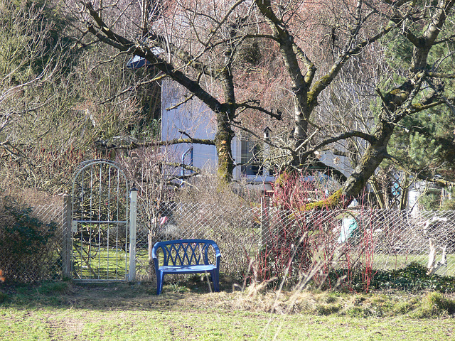 Idyllisches Plätzchen wartet auf den Sommer