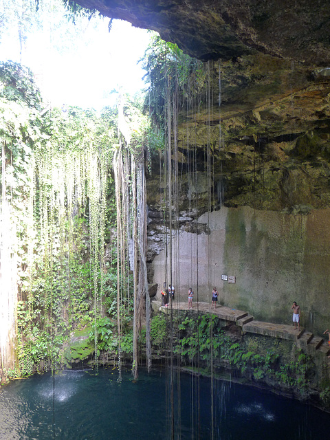 Cenote Ikil