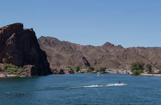 Parker, AZ: Colorado River & California (0687)