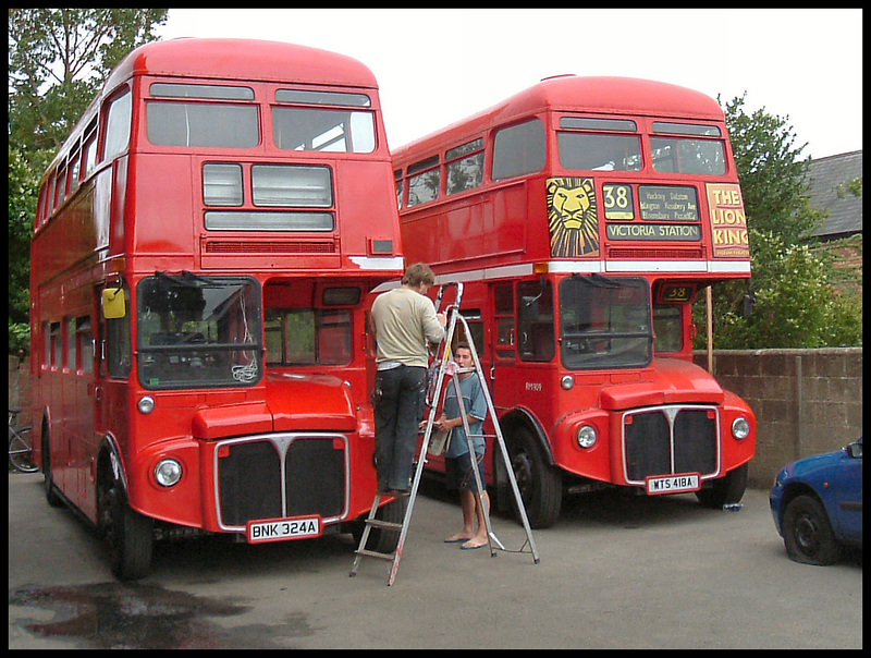red London buses