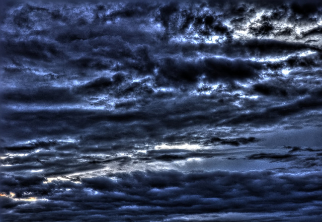 BESANCON: Nuages d'orages...