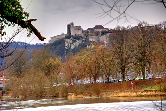 Besancon: Tour du roi de la Citadelle depuis le parc Micaud.