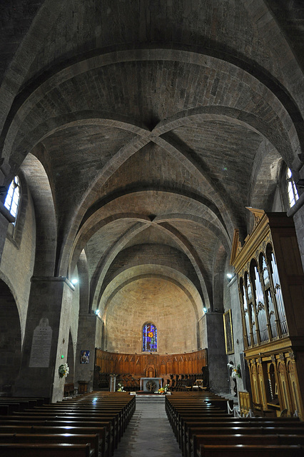 FREJUS: Cathédrale Saint Léonce.