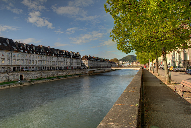 BESANCON: Les quais Vauban et Strasbourg.