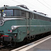 BESANCON: Dimanche 28 juin 2009, départ la locomotive 25236 pour Lyon.