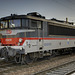 BESANCON: Une locomotive 25200 couleur corail plus.