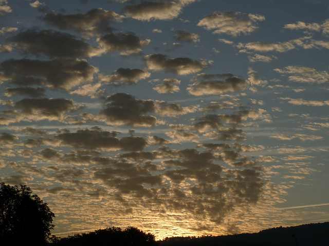 BESANCON:  Levé du soleil.