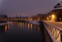 BESANCON: Levé du jour sur le quai de Strasbourg.