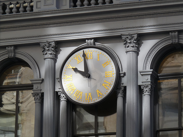 Broadway clock