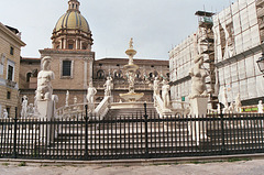 The "Fountain of Shame" in Palermo, March 2005