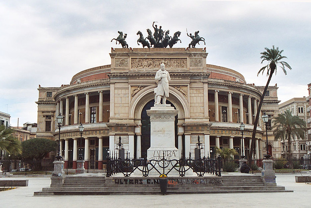 Teatro Politeama & Statue of Garibaldi in Palermo, 2005
