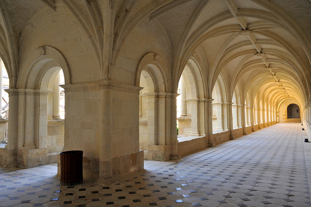 Cloître de l'abbaye de Fontevraud