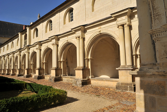 Cloître de l'abbaye de Fontevraud