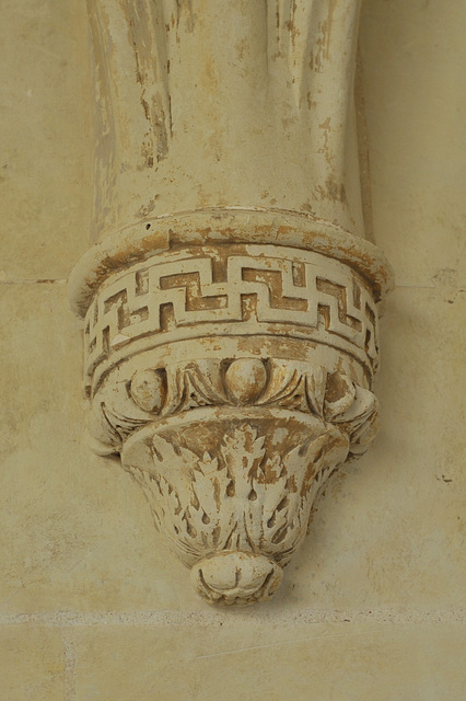 Sculpture du cloître de l'abbaye de Fontevraud