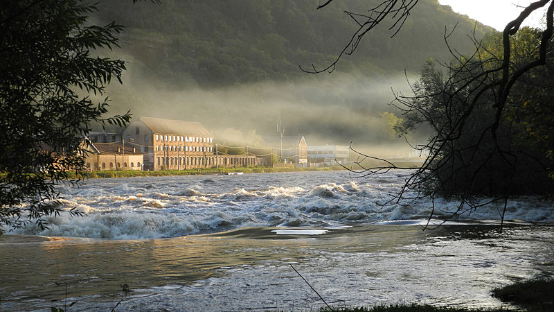 BESANCON: Inondation du doubs, brume d'automne 01.