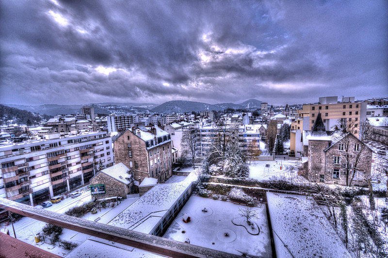 BESANCON: 2012.12.02 La neige arrive...