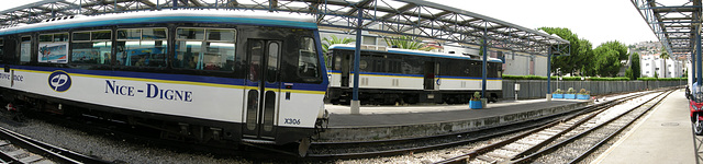 NICE: Quais de la gare des Chemins de Fer de Provence.