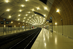 MONACO: La gare souterraine.