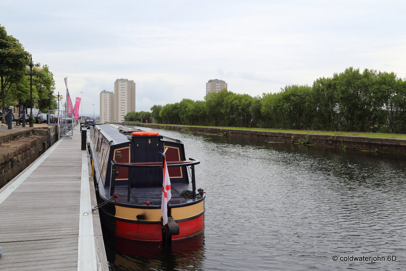 No men in a Boat