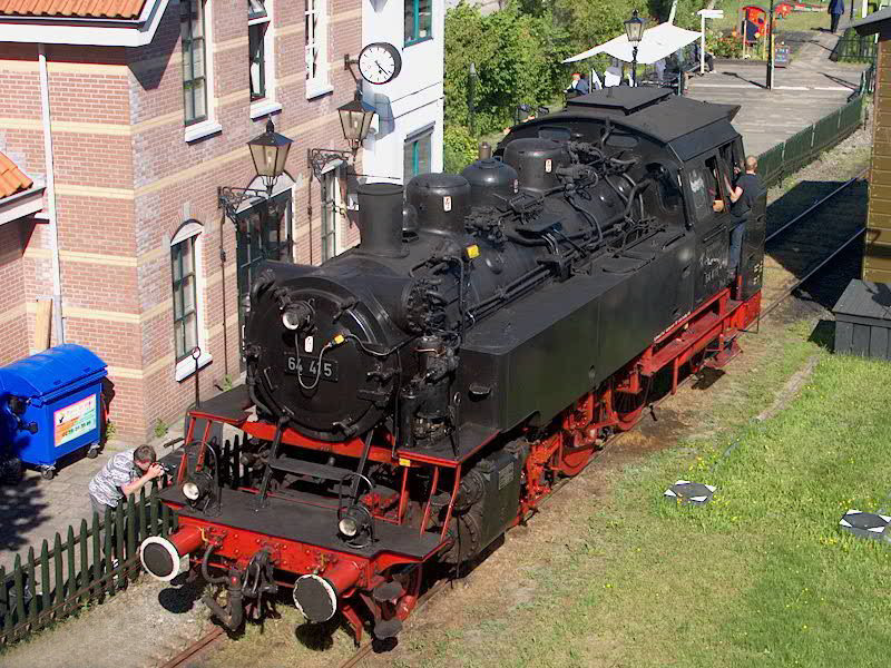VSM 64 415 te gast in Hoorn