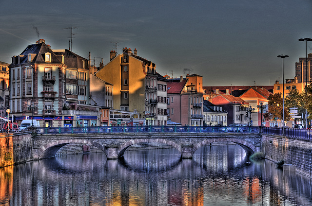 BELFORT: Le pont Carnot depuis la passerelle des Arts.