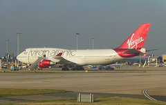 Snapshots from Gatwick (3) - 4 September 2013