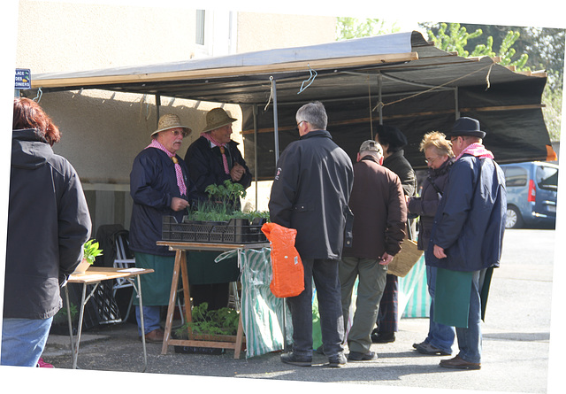 Vide-greniers - 1er mai 2013